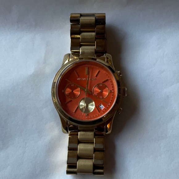 🟠 HOST PICK 🟠 MICHAEL KORS ORANGE AND GOLD WATCH 🟠 - Picture 3 of 16